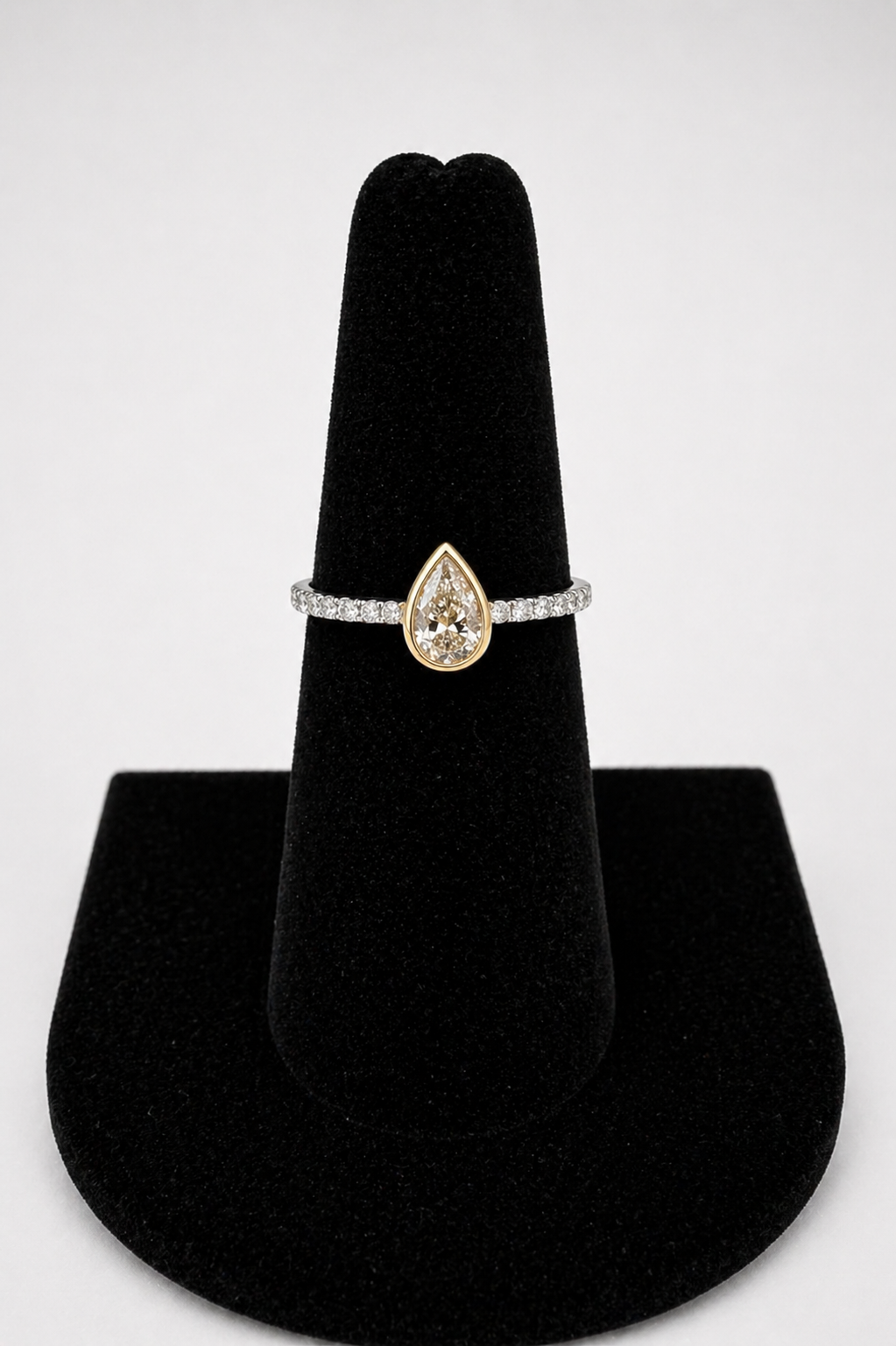 Pear Cut Bezel Diamond Ring in 18K Gold