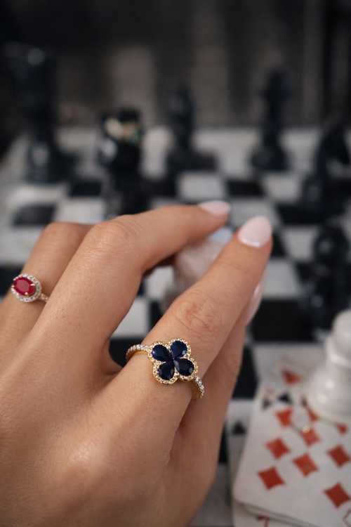 Blue Sapphire Clover Ring Diamond band in 14K Yellow Gold