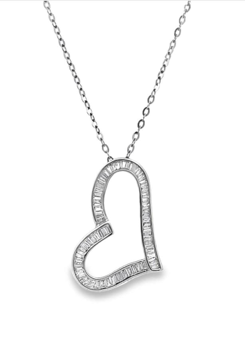 Heart Diamond Necklace in 18K Yellow Gold (17 Inches)