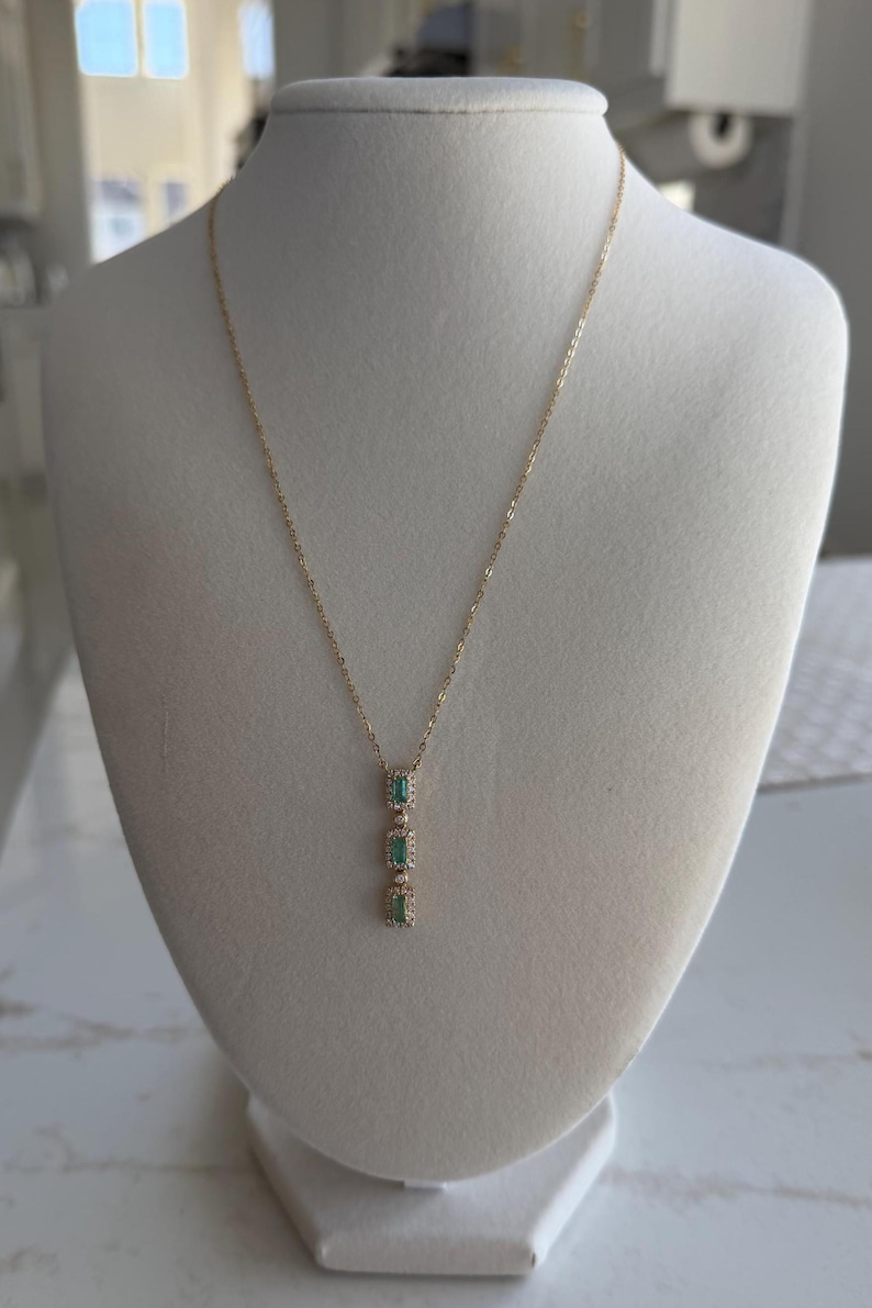 Genuine Emerald & Natural Diamond Necklace in 18K Yellow Gold